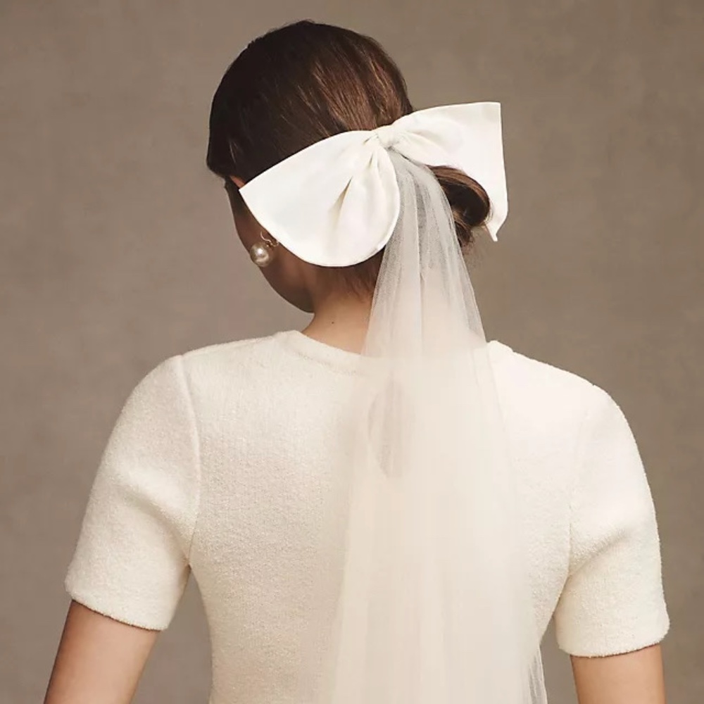 Loeffler Randall Maria Veiled Bow Clip